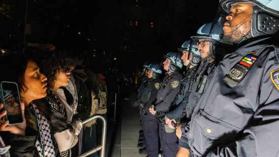 شرطة نيويورك تدخل حرم جامعة كولومبيا وسط الاحتجاجات