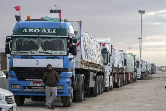    إسرائيل تسمح بمرور شاحنات المساعدات لغزة