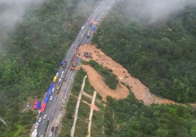 انهيار طريق في جنوب الصين يودي بحياة 36 شخصا