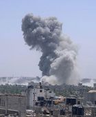 طائرات الاحتلال تقصف منزلًا بالزهراء