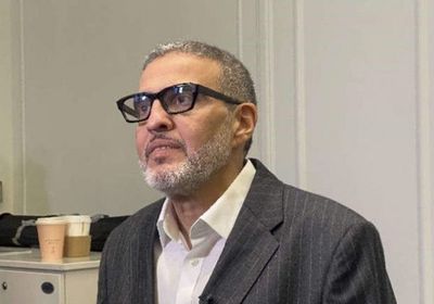 الطبيب البريطاني غسان أبو ستة يمنع من دخول فرنسا