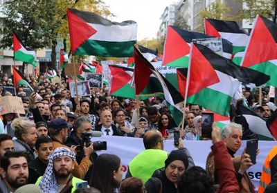 الشرطة الألمانية تحقق مع متظاهرين مؤيدين للفلسطينيين في جامعة هومبولت