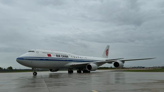 لتعزيز العلاقات الثنائية.. الرئيس الصيني يبدأ زيارة إلى فرنسا