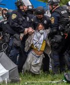 الشرطة الأمريكية تنفي احتجاز متظاهرين في جامعة كاليفورنيا