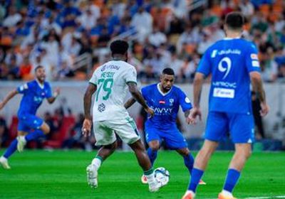 الهلال يفوز على الأهلي ويقترب من لقب الدوري السعودي