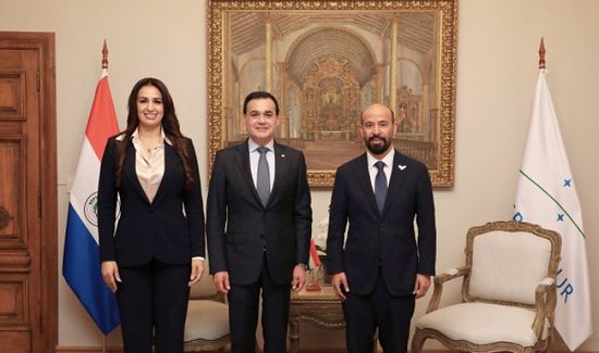 سفير الإمارات لدى الأرجنتين يلتقي وزير خارجية الباراغواي