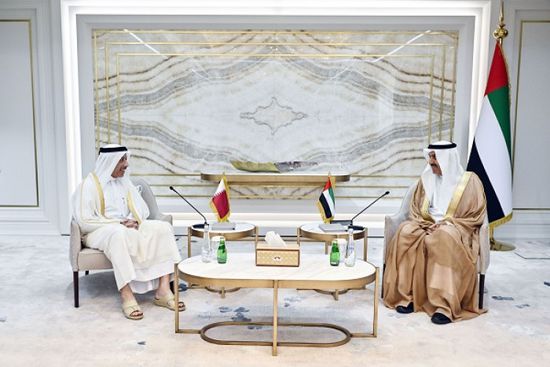 صقر غباش يستقبل سفير قطر لدى الإمارات في أبوظبي
