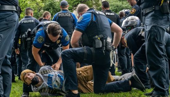 الشرطة الأمريكية تزيل خيامًا مؤيدة لغزة بمعهد ماساتشوستس