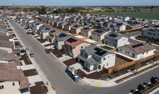 تراجع أسعار الفائدة على الرهن العقاري في أمريكا