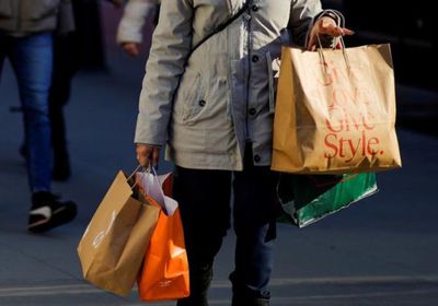 انخفاض ثقة المستهلكين الأمريكيين لأدنى مستوى في 6 أشهر