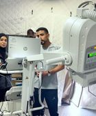 لتحسين جودة الخدمات الطبية.. "الفارس الشهم 3" تُسلم الصحة بغزة سيارة إسعاف وجهاز أشعة