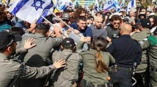 اشتباكات بين شرطة الاحتلال والمتظاهرين الإسرائيليين