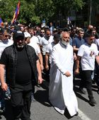 الشرطة تعلن توقيف 88 من المحتجين في أرمينيا
