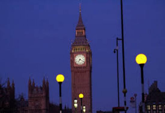 المملكة المتحدة تتهّم 3 أشخاص بمساعدة أجهزة استخبارات