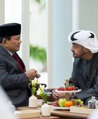 رئيس الإمارات يبحث مع وزير الدفاع الإندونيسي سبل التعاون المشترك