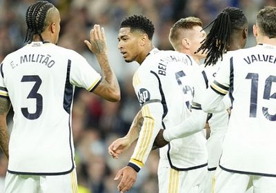 ريال مدريد يحسم لقب الدوري بخماسية في ألافيس