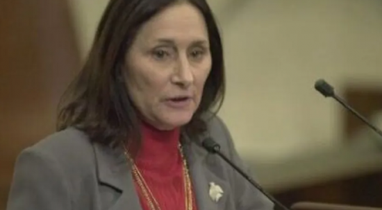 بعد صراع مع المرض.. وفاة ابنة موشيه ديان عن عمر 85 عامًا