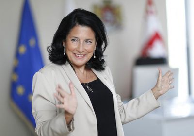 رئيسة جورجيا تستخدم حق النقض ضد مشروع قانون العملاء