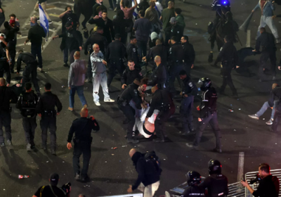 آلاف الإسرائيليين يطالبون بإجراء انتخابات عاجلة