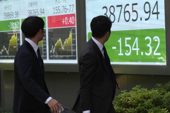 بنك اليابان يفتقر إلى خطة لتصفية حيازات الصناديق المتداولة