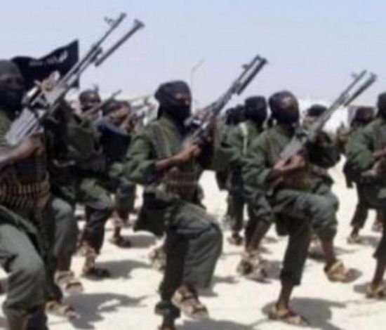 أوغندا تعلن القبض على خبير قنابل بجماعة مسلحة موالية لتنظيم داعش