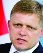 رئيس الحكومة السلوفاكية يتجاوز مرحلة الخطر بعد محاولة الاغتيال