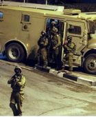 إسرائيل تعتقل فلسطينيين بالضفة الغربية
