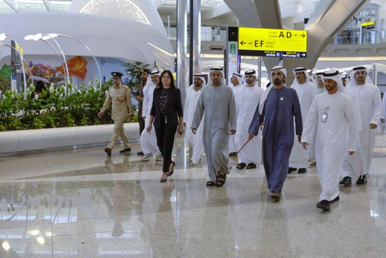 محمد بن راشد: الإمارات ستظل محوراً رئيساً لحركة السفر العالمية