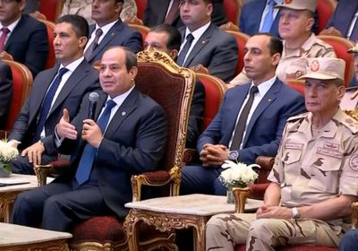 السيسي يوجه الحكومة بعدم التهرب من الواقع.. ومصارحة الشعب المصري بحجم المشكلات