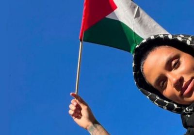 مغنية أمريكية شهيرة ترفع علم فلسطين في أغنيتها الجديدة  