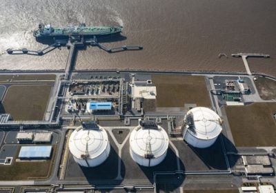 المغرب يعتزم بناء محطة عائمة للغاز الطبيعي المسال