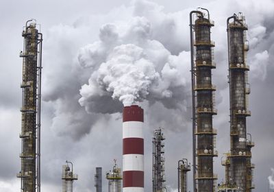 المركزي الأوروبي يفرض غرامات على المقرضين لإدارة مخاطر المناخ