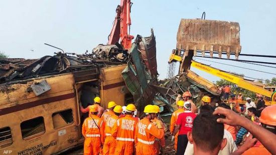 مقتل ‭15‬ وإصابة عشرات جراء تصادم قطارين في شرق الهند