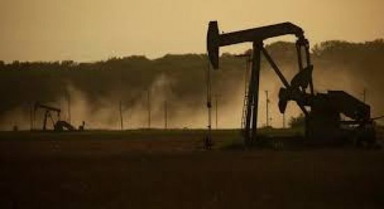 ارتفاع أسعار النفط بأكثر من دولار للبرميل