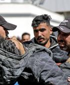 استشهاد 8 فلسطينيين خلال انتظارهم لشاحنات المساعدات