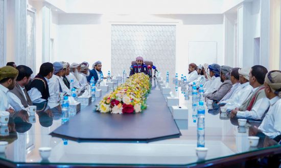 الرئيس الزُبيدي: ندعم أي مساع لتخليص المنطقة من الشر الحوثي