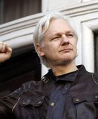 مؤسس "ويكيليكس" يعترف بذنبه أمام القضاء الأمريكي