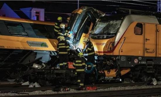 4 قتلى و5 جرحى في تصادم بين قطار وحافلة بسلوفاكيا