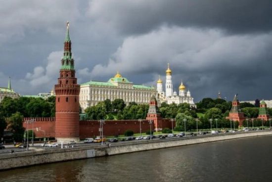 الكرملين: روسيا تدرس خفض مستوى العلاقات مع الغرب