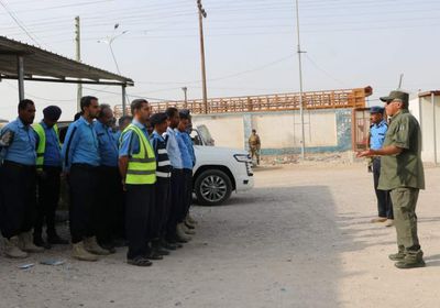 مدير أمن ساحل حضرموت يوجه بضبط المخالفين لقواعد السير