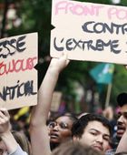 تظاهرات مناهضة لحزب التجمع الوطني بباريس