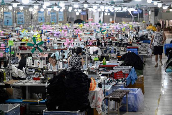 المؤسسات المالية الغربية في الصين تسرح موظفيها