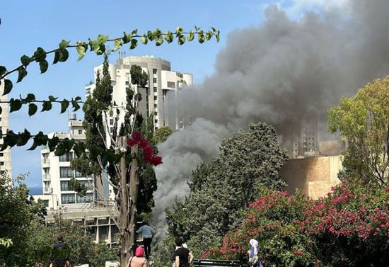 لبنان.. حريق هائل في الجامعة الأمريكية‬ ببيروت