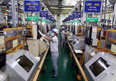 فيتنام تفقد استثمارات بمليارات لنقص لوائح دعم الاستثمار