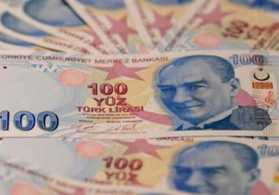 انهيار جديد لليرة التركية أمام الدولار