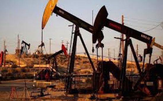 انخفاض منصات التنقيب عن النفط والغاز الطبيعي بأمريكا