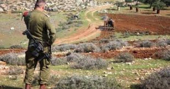 الاحتلال يستولى على 105 أفدنة من أراضي الفلسطينيين