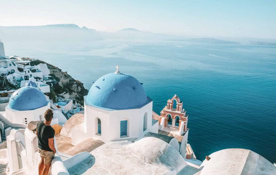 اليونان تواجه شحًا حادًا في المياه بظل موسم السياحة