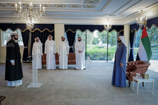 الإمارات.. أعضاء النيابة العامة الجُدد يؤدون اليمين القانونية أمام محمد بن راشد