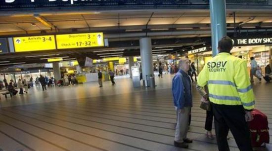 تعطل عالمي في الإنترنت يؤثر على عمليات مطار سخيبول في هولندا